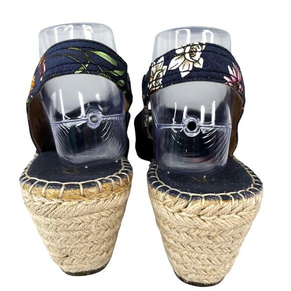 Clarks Artisan Petrina Rhea Navy Floral Canvas Wedge Sandal 11 New - Picture 2 of 12